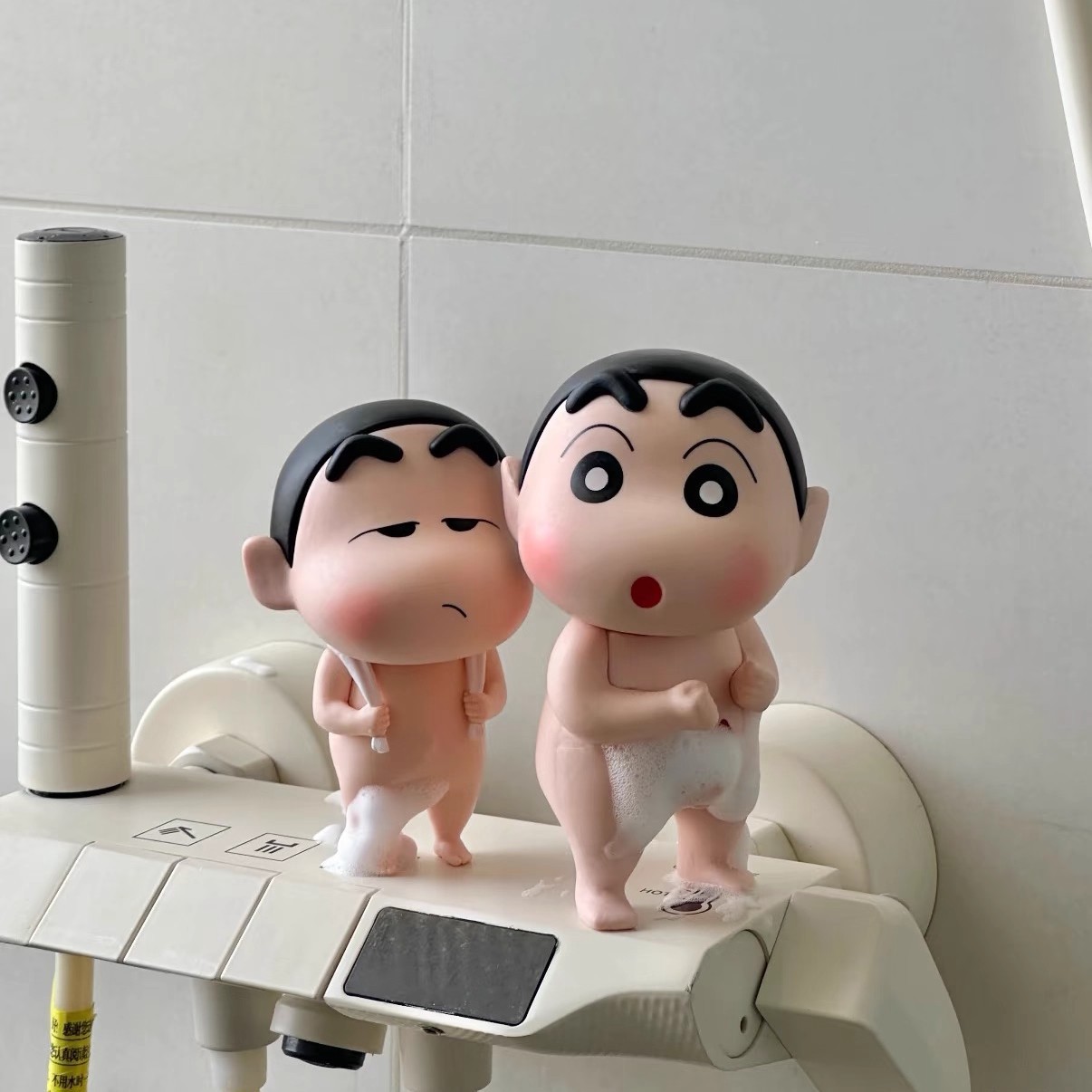 Bathing Crayon Shin Chan Cute  - đánh giá và giá Home Goods Bathroom Accessories